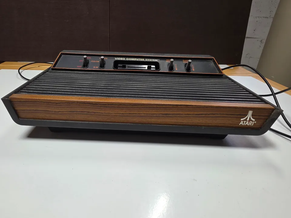Atari 2600 Console Bundle